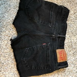 Mid-rise Levi’s homemade shorts